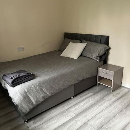 Extra Large House In Woolwich Βίλα Plumstead  Εξωτερικό φωτογραφία